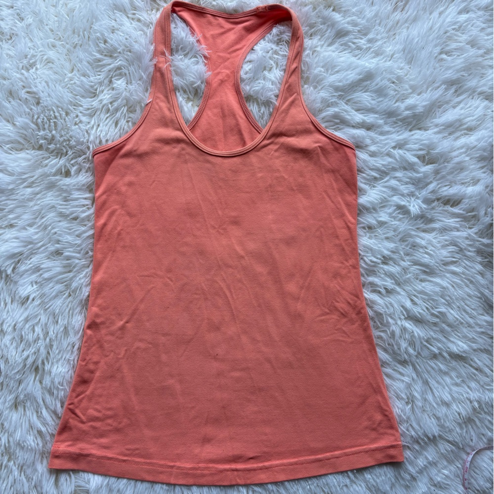 Lululemon tank top